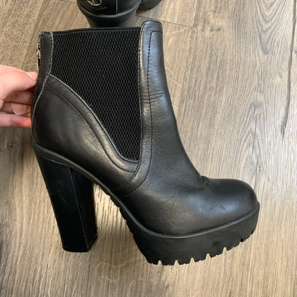 STEVE MADDEN AMANDAA BOOTIES